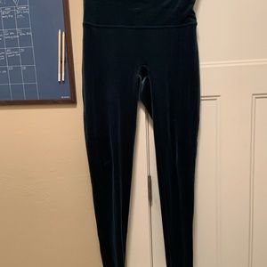 Spanx Size XL Green Velvet Leggings